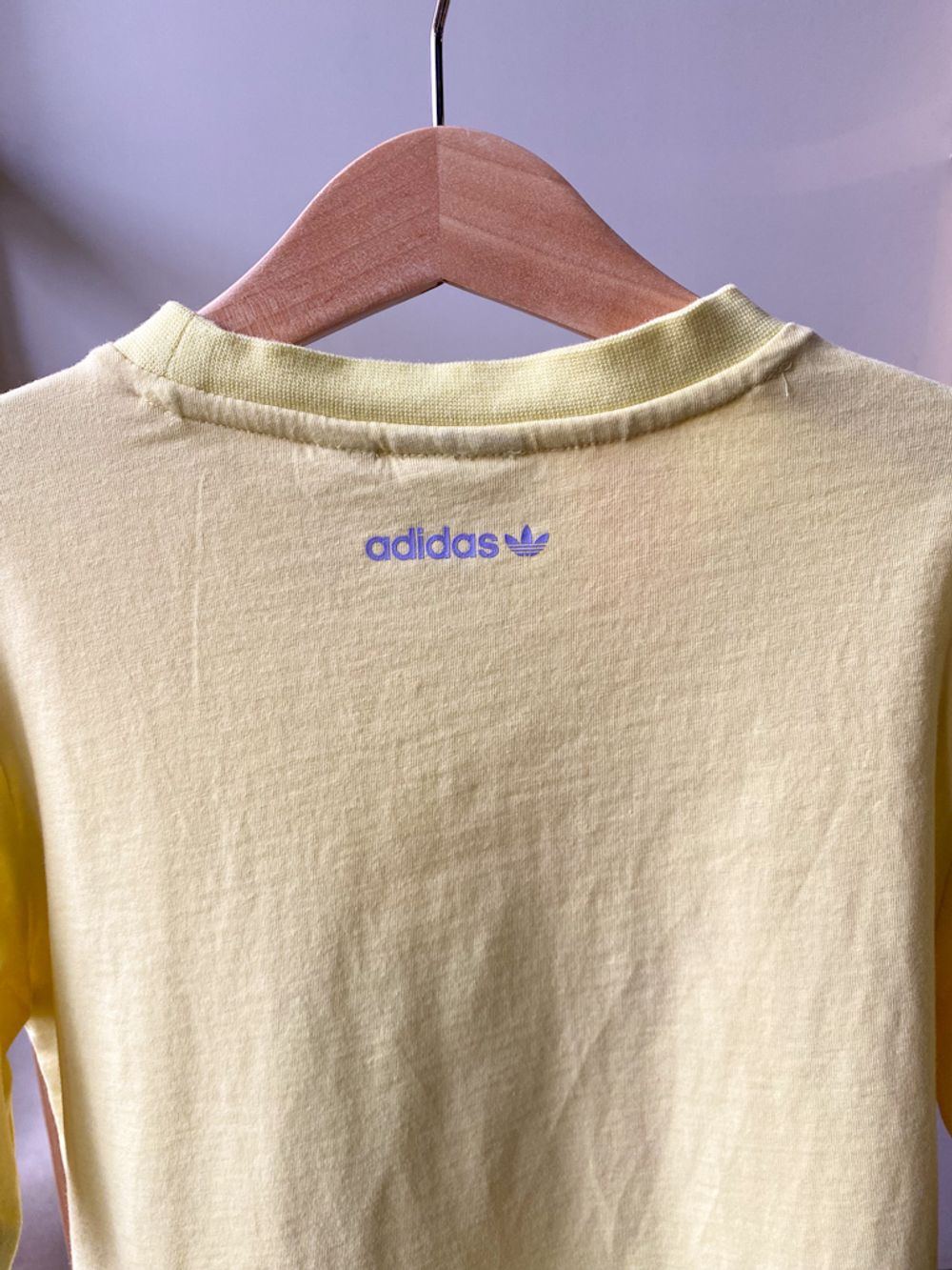 Хлопковая футболка Adidas, 140