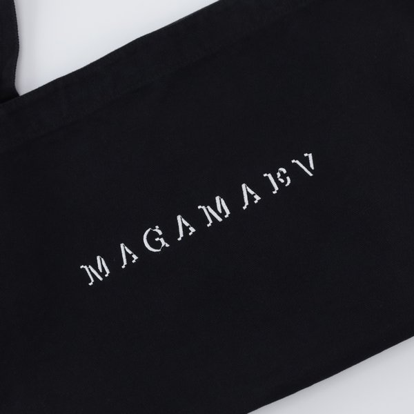 Сумка шопер Magamaev Oversized script bag (black) артикул: - купить в магазине Дайс