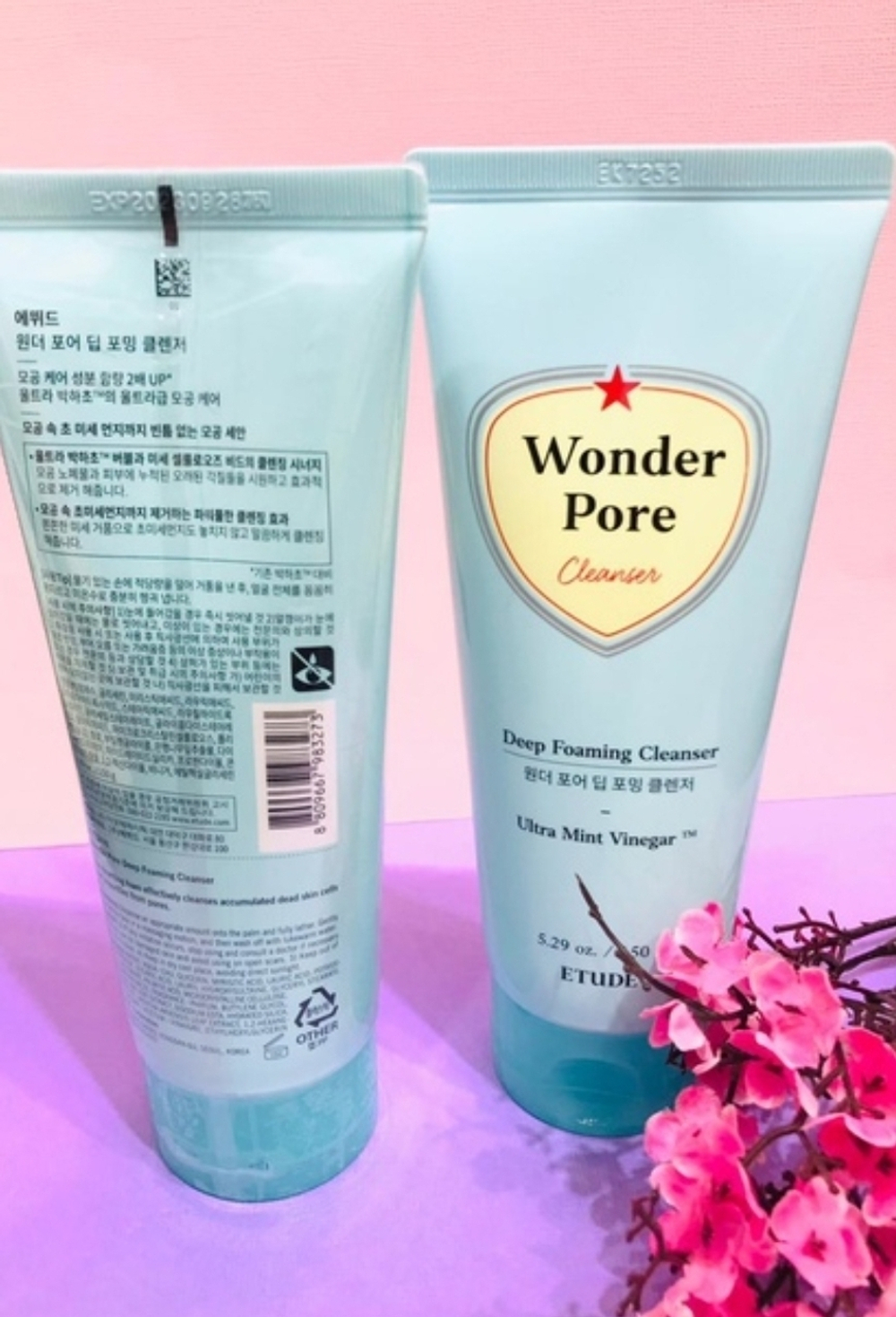 Пенка очищающая для кожи с расширенными порами Etude House Wonder Pore Deep Foaming Cleanser 170 мл.