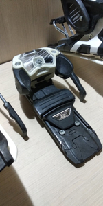 Горнолыжные крепления Atomic  WARDEN 11 MNC