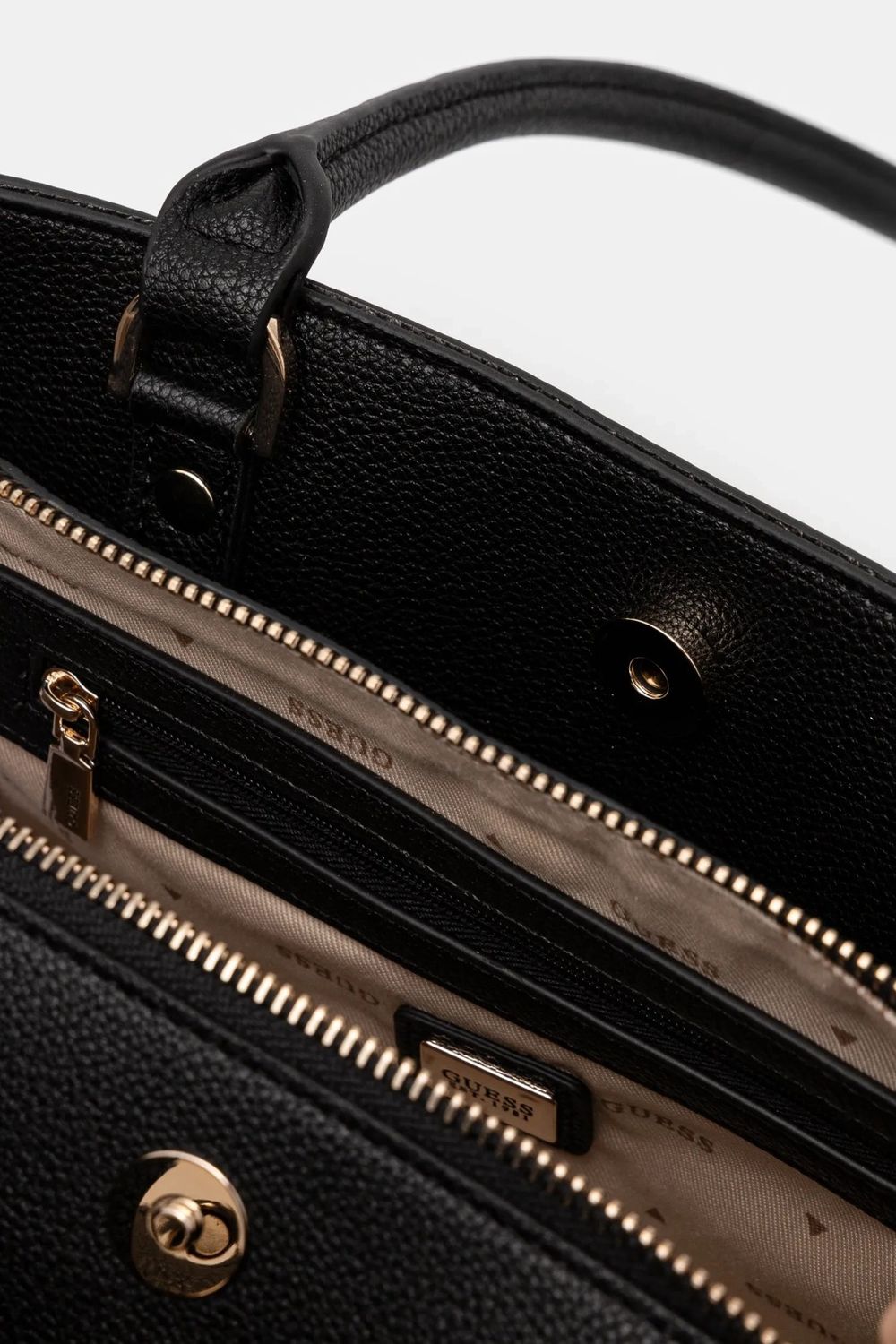 Сумка женская GUESS
