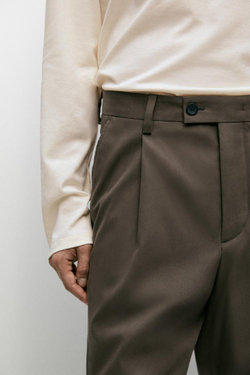 Massimo Dutti Брюки свободного кроя с защипами, коричневый