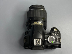 Nikon D3100 Kit 18–55mm — 97 000 кадров