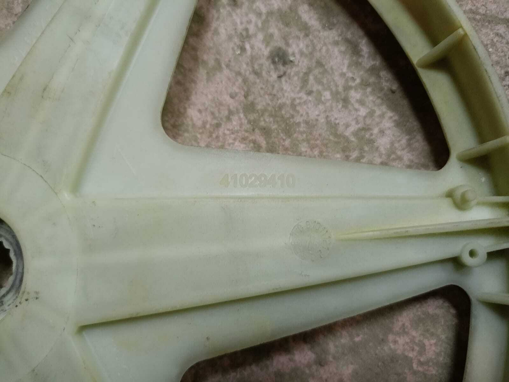 CS41061DB1207 ктш74 Шкив стиральной машины Candy 41029410 б/у