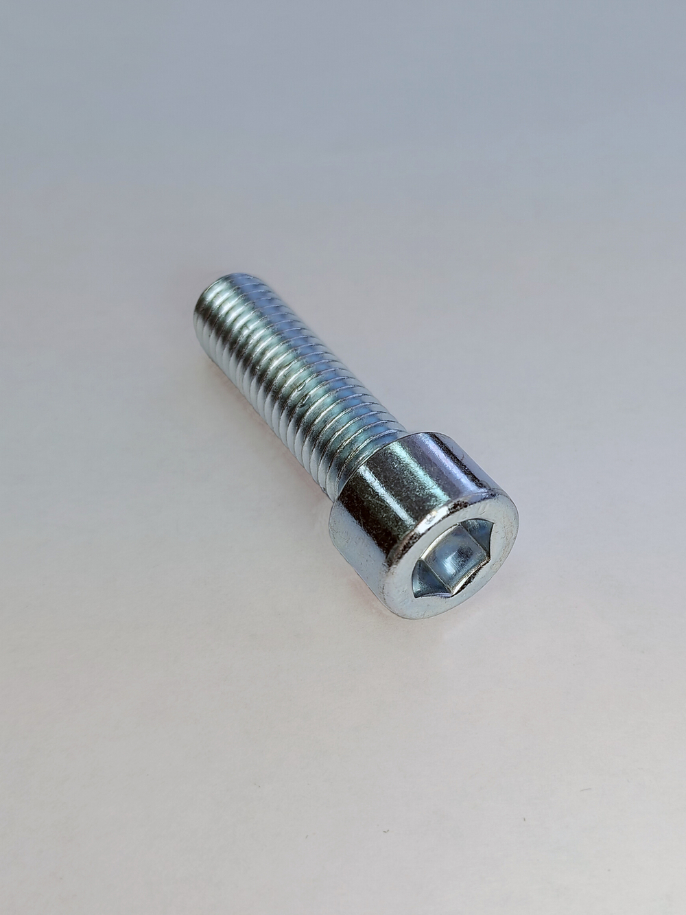 12х40 ОЦ. Винт П/Р с внут.шестигр. к.п.8.8 DIN912 (10 шт)