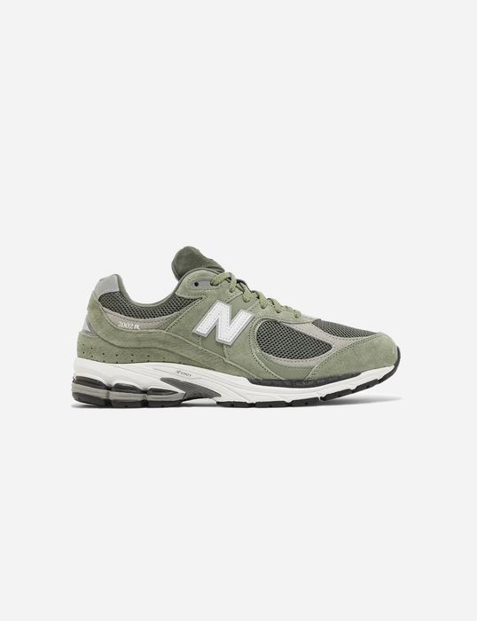 New Balance 2002R 