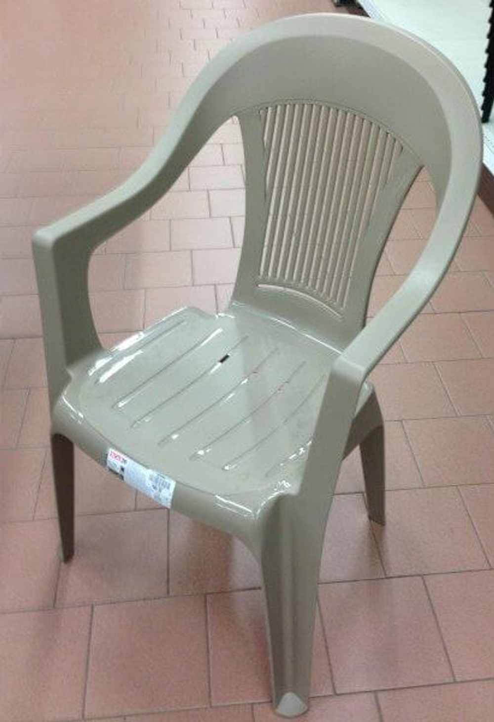 Кресло пластиковое Elegant Scratchproof Monobloc