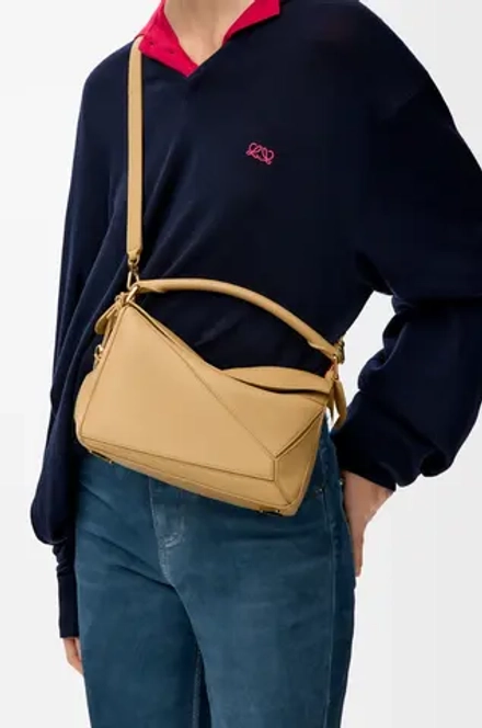 Loewe Маленькая сумка натуральной кожи, цвет сливочного масла