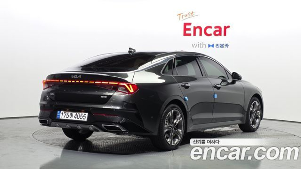 KIA K5 Signature — 2023
