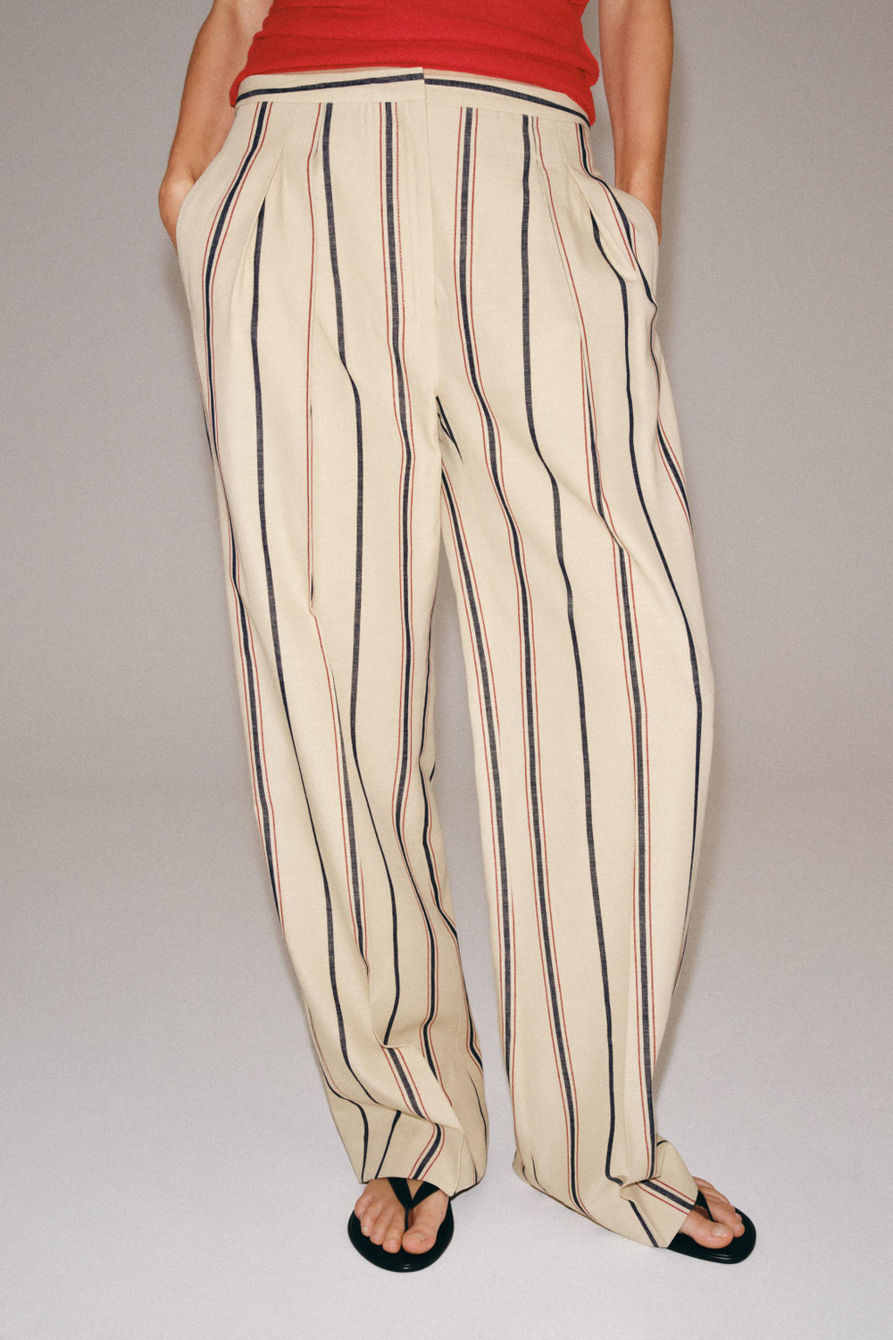 БРЮКИ В ПОЛОСКУ СО СКЛАДКАМИ — ZW COLLECTION — ZARA