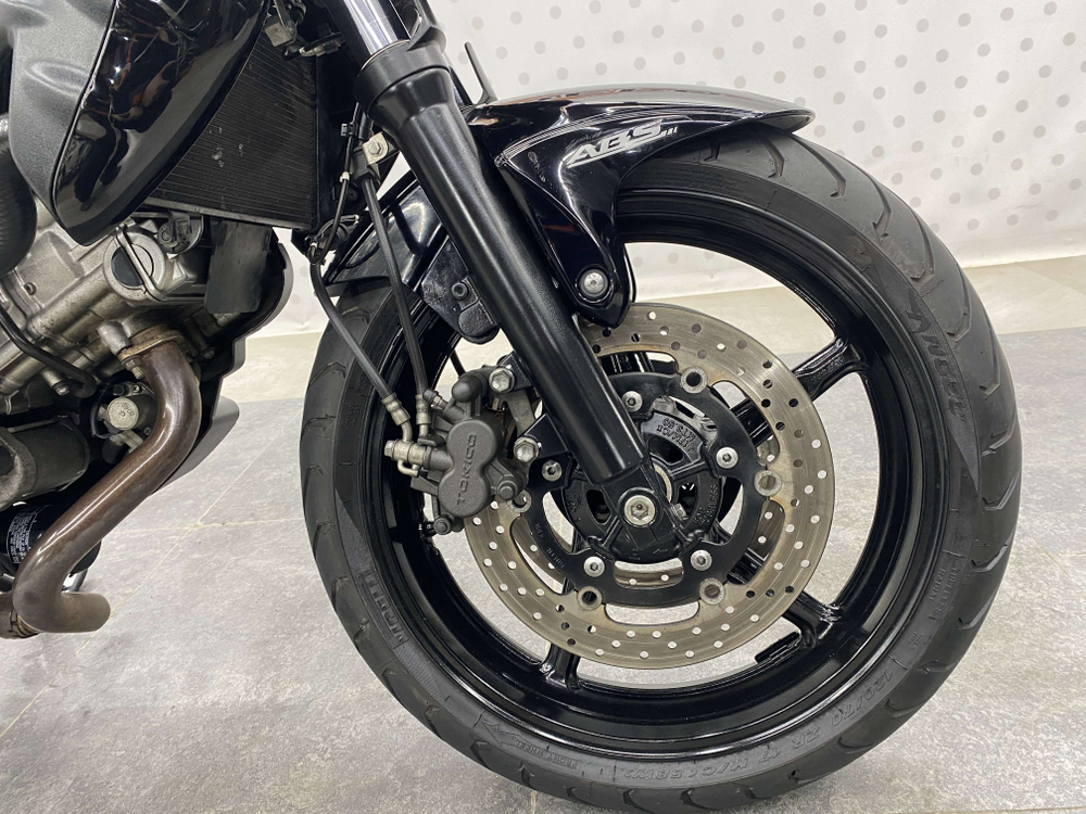 Suzuki Gladius SFV400 ABS , 2014