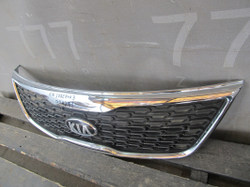 Решетка радиатора Kia Sorento 2 (XM) 12-20 Б/У  863502P500