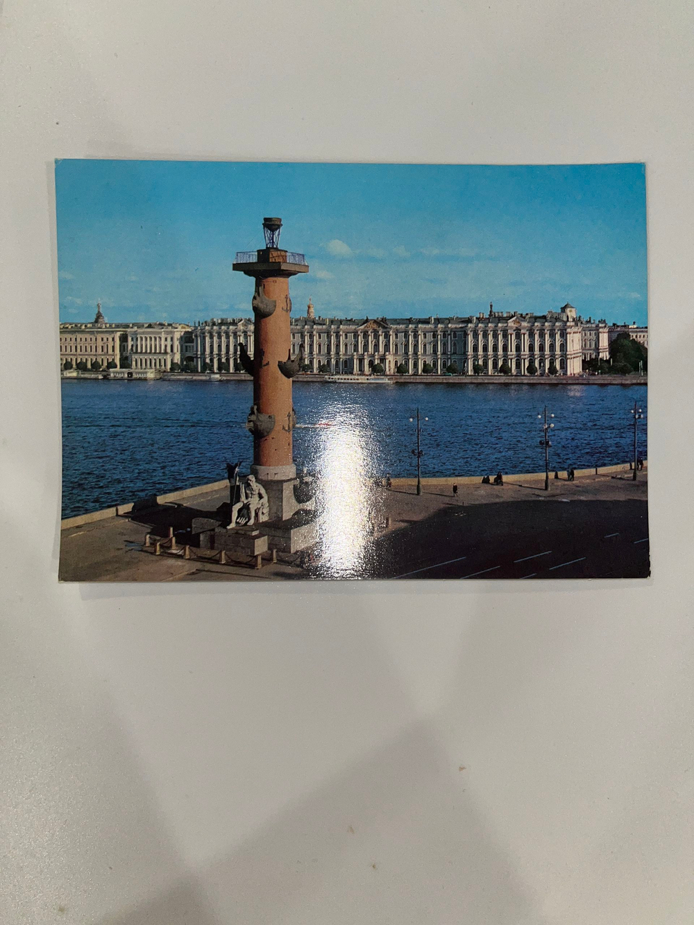 Открытка. Ленинград. Ростральная колонна