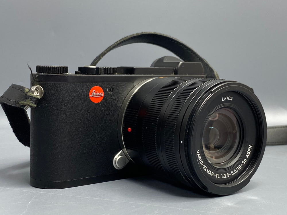 Leica CL Kit + Vario-Elmar-TL 18–56mm