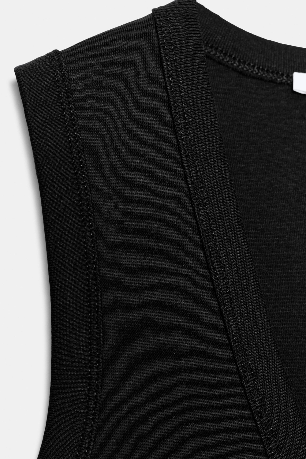 ХЛОПКОВАЯ ФУТБОЛКА В ПОЛОСКУ С V-ОБРАЗНЫМ ВЫРЕЗОМ — ZARA
