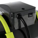 Крупный план блока управления канального вентилятора extractor tt fan 125 с переключателем режимов