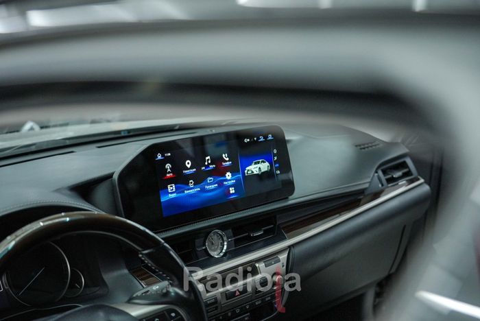 Магнитола для Lexus ES200, ES250, ES350 2015-2018 (джойстик-шайба) - RDL-LEX-ES-Low монитор 12.3" на Android 14, Быстрая, CarPlay, 4G SIM-слот