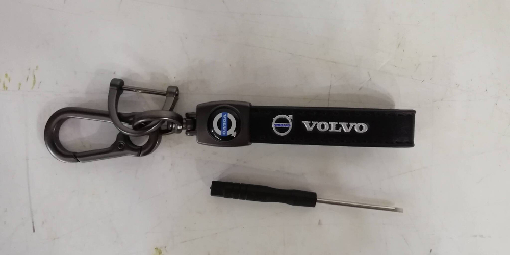 Брелок шнур/металл Volvo черный