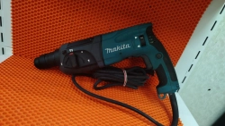Перфоратор сетевой SDS-plus Makita HR 2470, 780 Вт, 2.7 Дж
