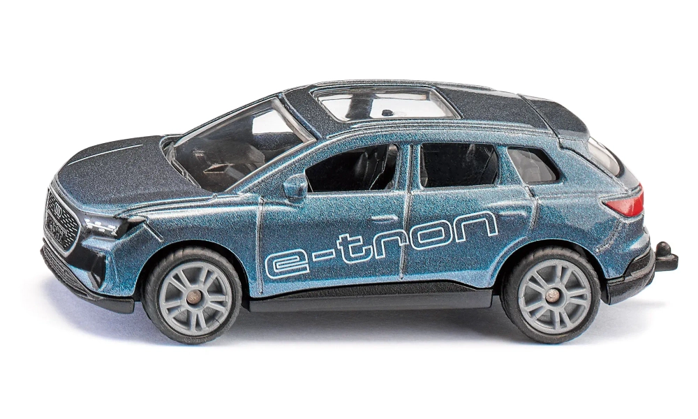Машина Audi Q4 e-tron
