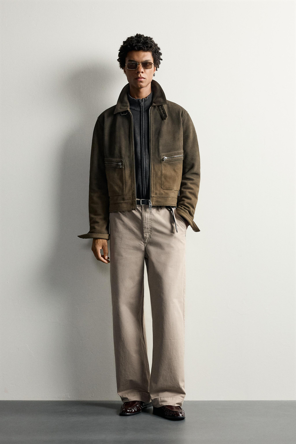 БРЮКИ ЧИНОС RELAXED FIT С ЭФФЕКТОМ ПОТЕРТОСТИ — ZARA · 2005/804