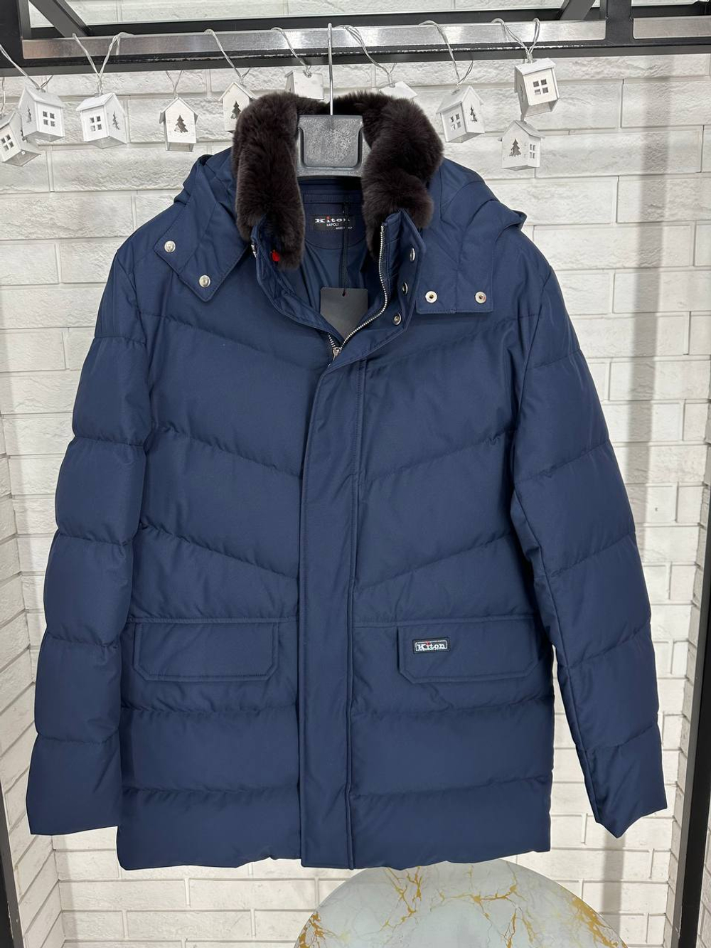 Пуховик Kiton