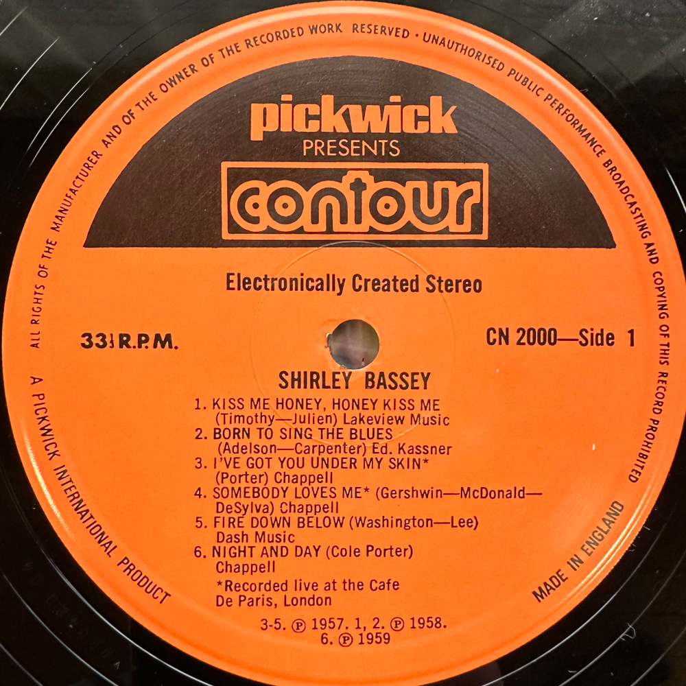 Shirley Bassey - Shirley Bassey (Англия)
