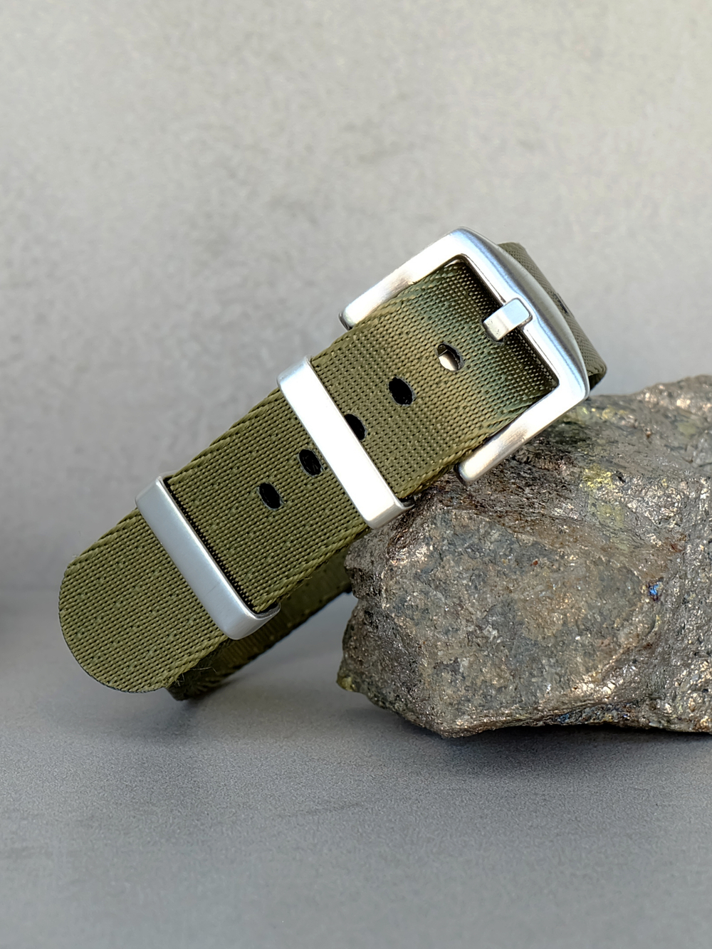 Nato Strap Premium - нейлоновый ремешок для часов