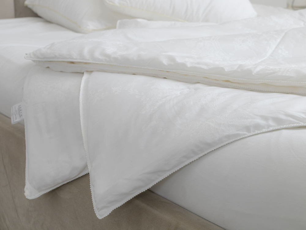 Одеяло шелковое легкое 150х200 Luxe Dream Grace Silk