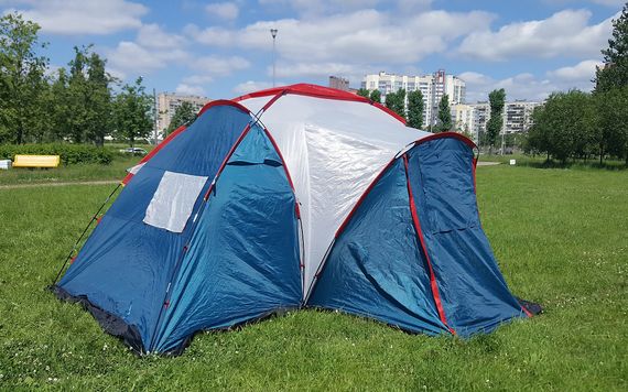 Палатка Canadian Camper SANA 4 PLUS, цвет royal, вид на веранду сбоку.