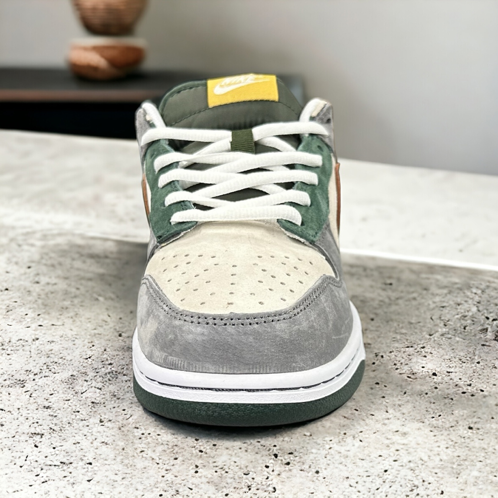 Nike SB Dunk Low • Chameleon