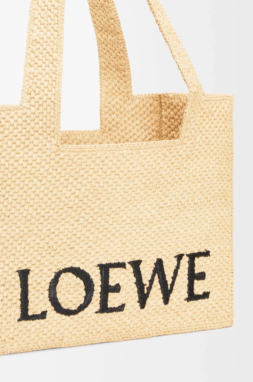 Loewe Средняя сумка-тоут LOEWE Font из рафии, натуральный