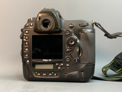 Nikon D4 Body 457.392 Кадров