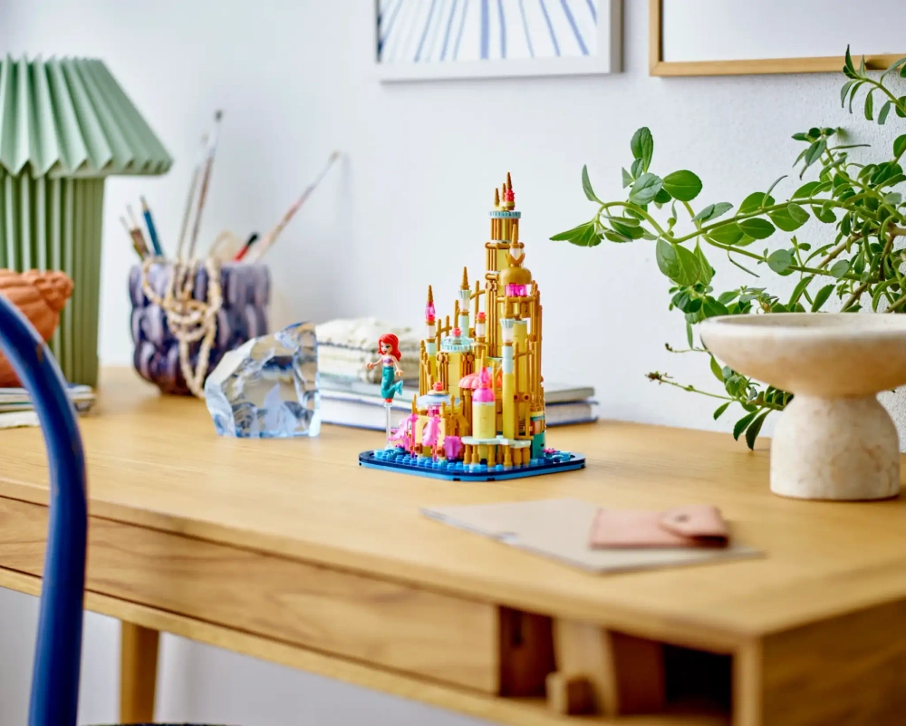 Конструктор LEGO Disney 40708 Мини замок Ариэль