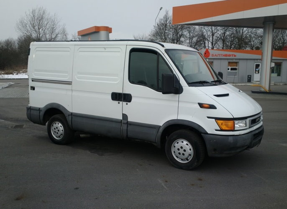 Порог Iveco Daily 1999-2006 (200см) 1мм