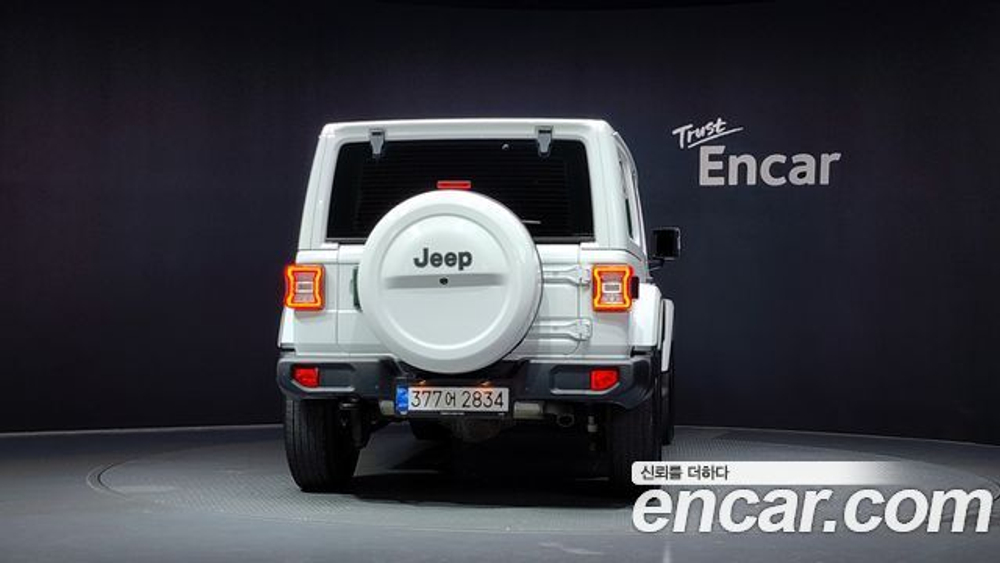 Jeep Wrangler (JL) 2.0 4 — 2023