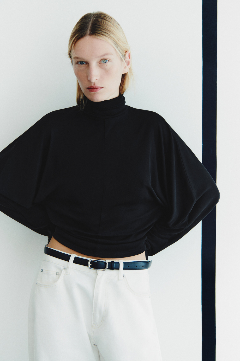 Трикотажный топ с рукавами «летучая мышь» - H&M
