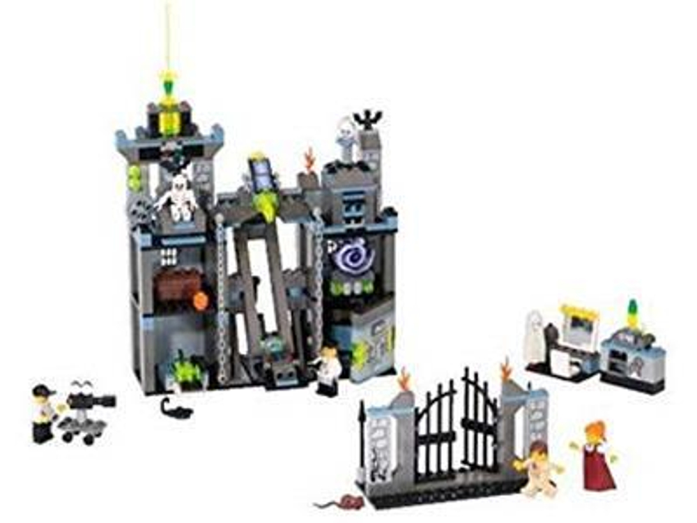 Конструктор LEGO 1382 Scary Laboratory