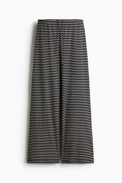 Брюки в рубчик со шнурком - H&M