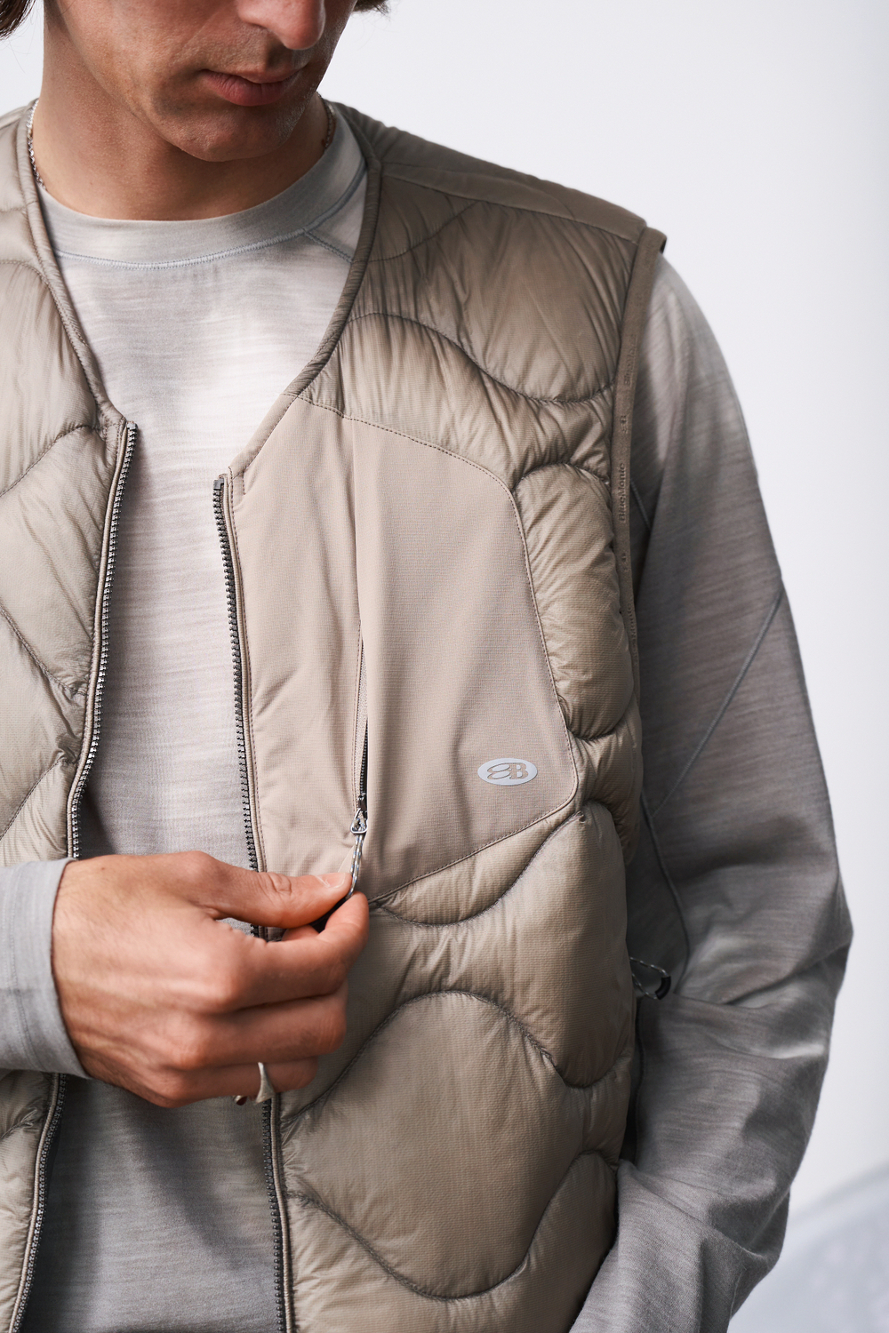 Жилет Blue Monte Gourd-Patterned Down Vest "Highland Barley Yellow"