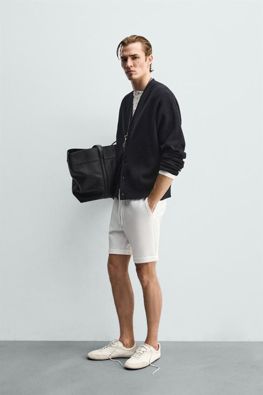 ZARA ШОРТЫ REGULAR FIT COMFORT, ЖЕЛТОВАТО-БЕЛЫЙ