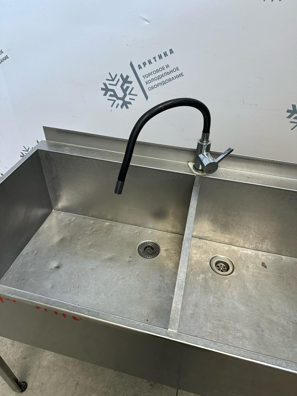 Мойка двухсекционная из нержавеющей стали 1200х600х850 (основание профиль 4х4)