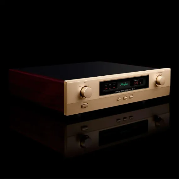 Accuphase C-57