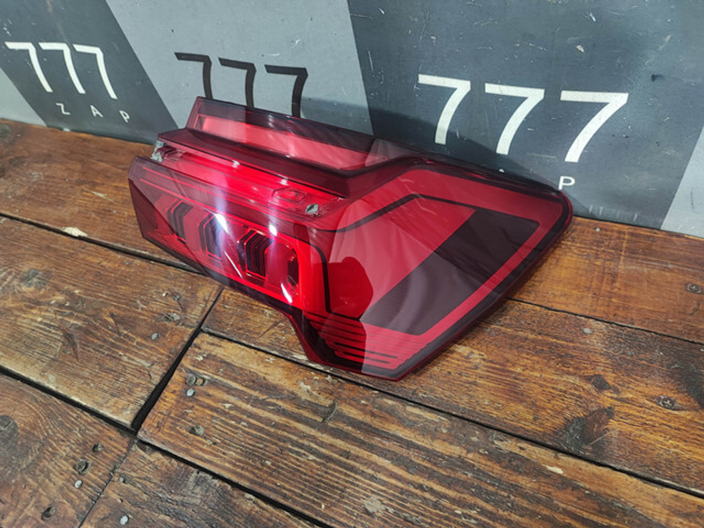 Фонарь задний правый Audi A6 (C8) 18-нв Б/У Оригинал 4K5945092