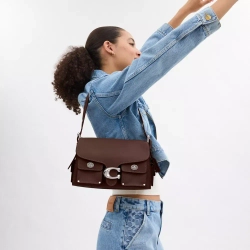 COACH МЯГКАЯ СУМКА CARGO TABBY, ТЕМНО-КОРИЧНЕВЫЙ
