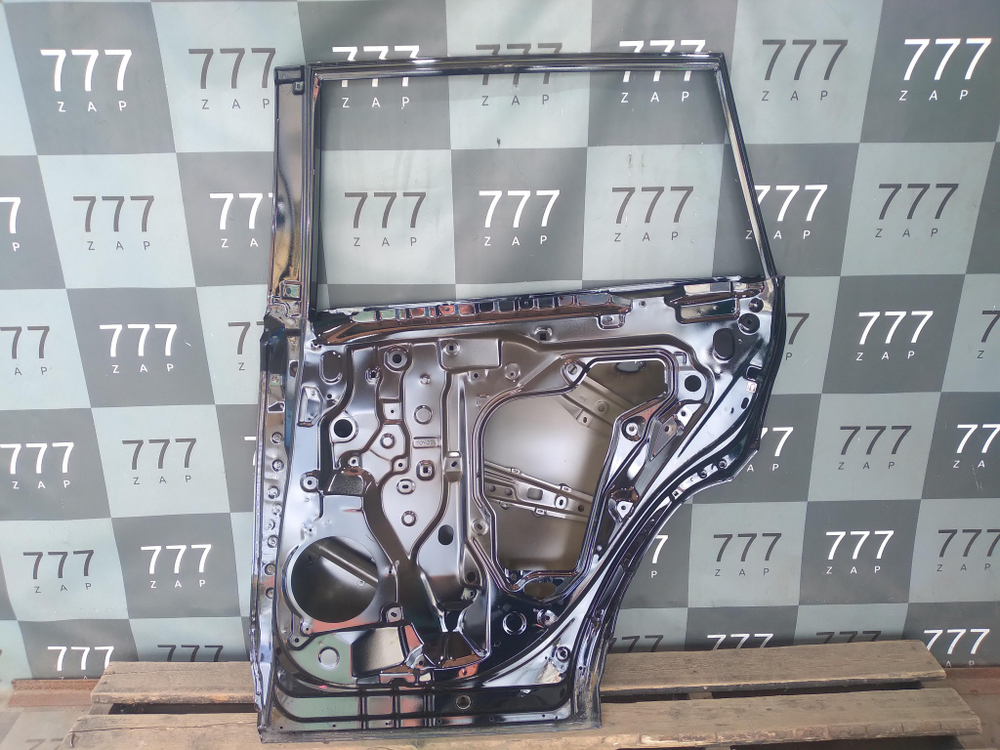 Дверь задняя правая Toyota RAV4 V (XA50) 18-нв Б/У Оригинал 670030R150