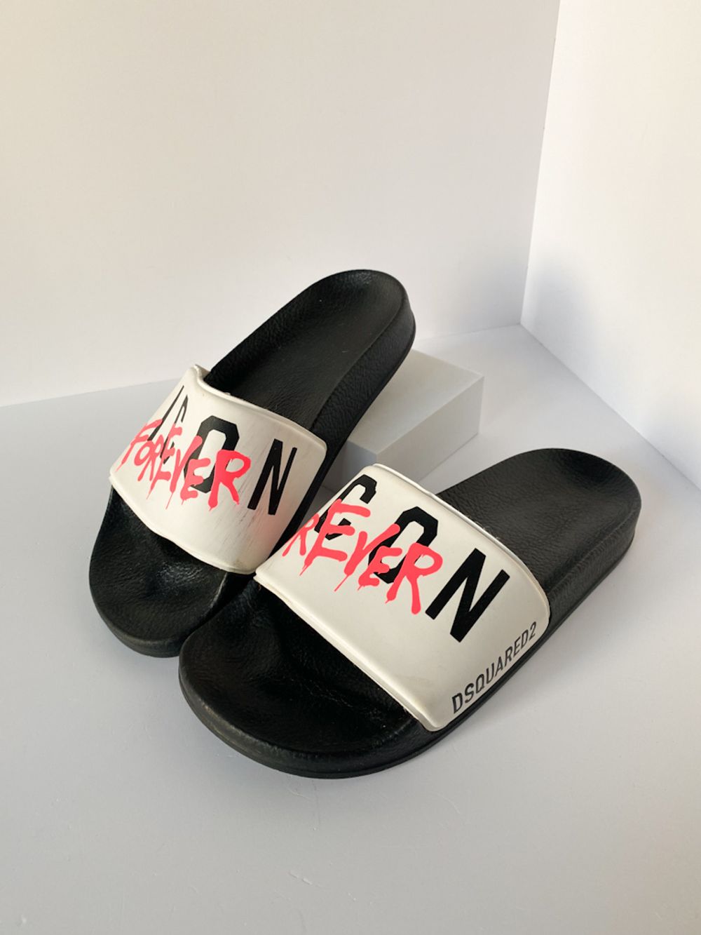 Шлепанцы Dsquared2, 36
