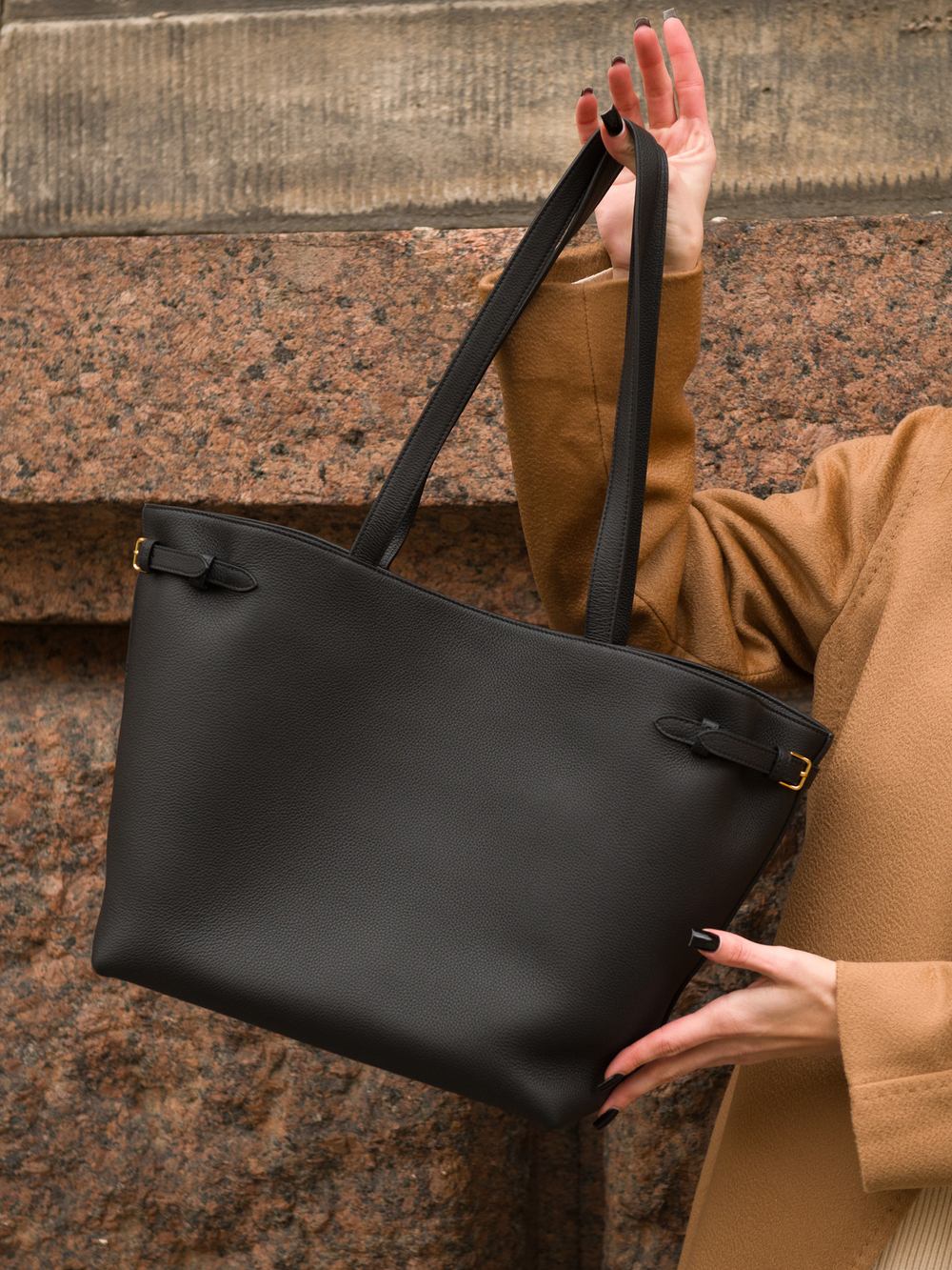 Celine Medium Cabas Anaïs Cuir Triomphe