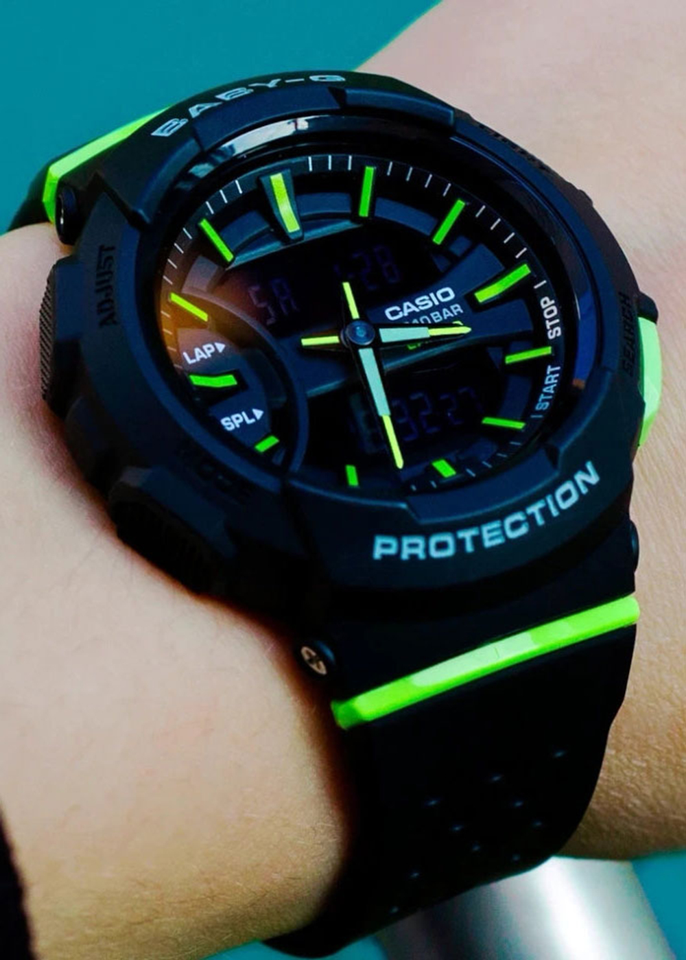 Часы Casio BGA-240-1A2