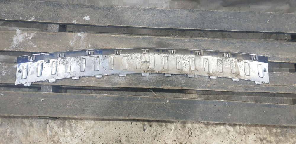 Накладка заднего бампера Mercedes GL GLS (X166) 12-16 Б/У Оригинал A1668840190